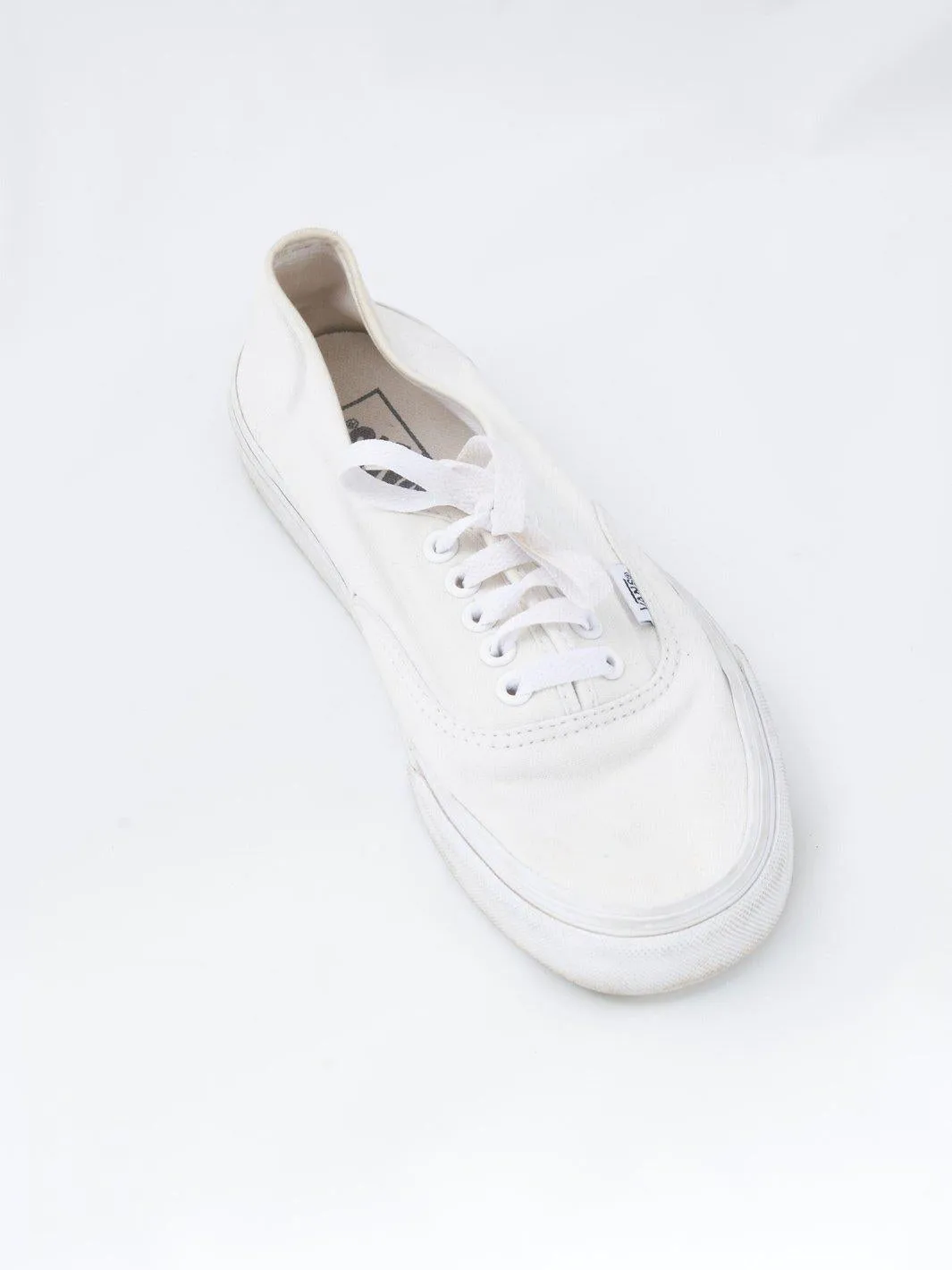 2010 Vans white canvas sneakers
